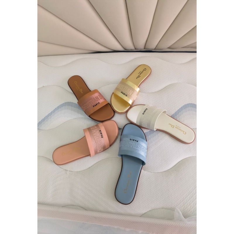 ch**an D*or slippers